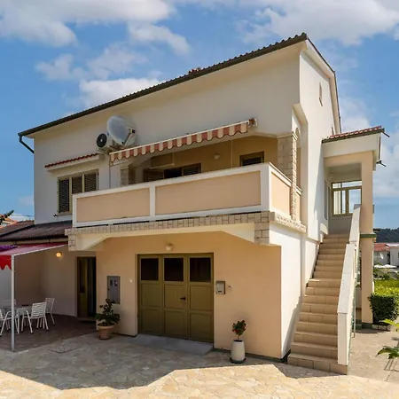 Beautiful In Apartamento Supetarska Draga